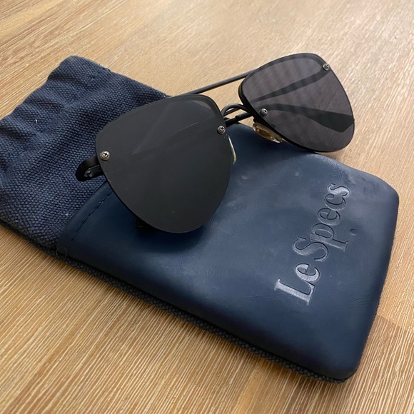 Black Aviator Le Specs sunglasses - Picture 2 of 7